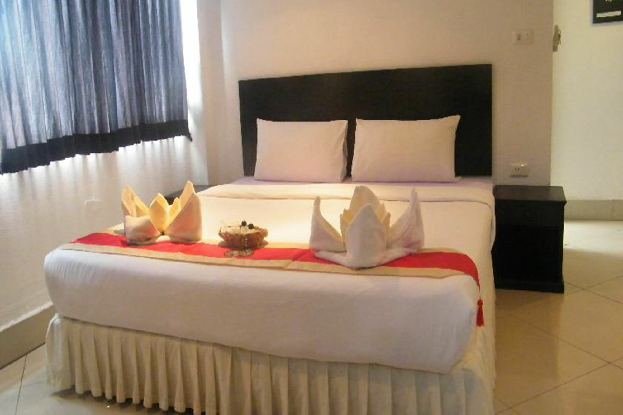 Oyo 835 เกาะช้าง ลักชัวรี โฮเต็ล Hotel ภายนอก รูปภาพ