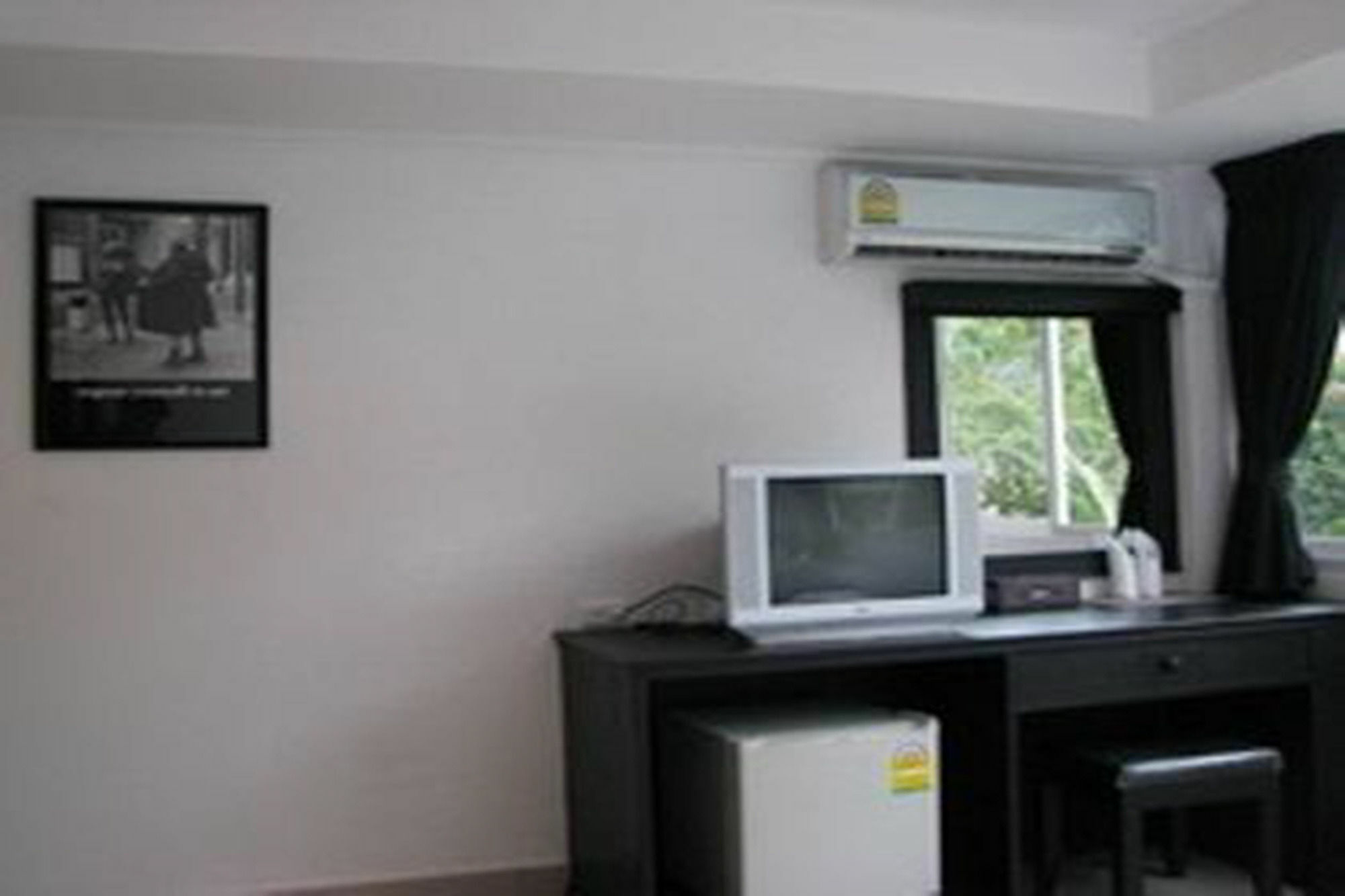 Oyo 835 เกาะช้าง ลักชัวรี โฮเต็ล Hotel ภายนอก รูปภาพ